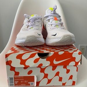 Men’s Renew Run size 9.5